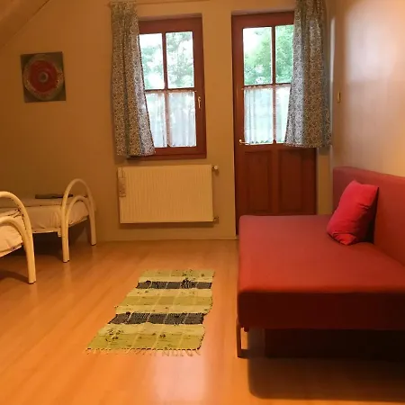 Bed and breakfast Cosy On The Near Budapest And The Airport *
